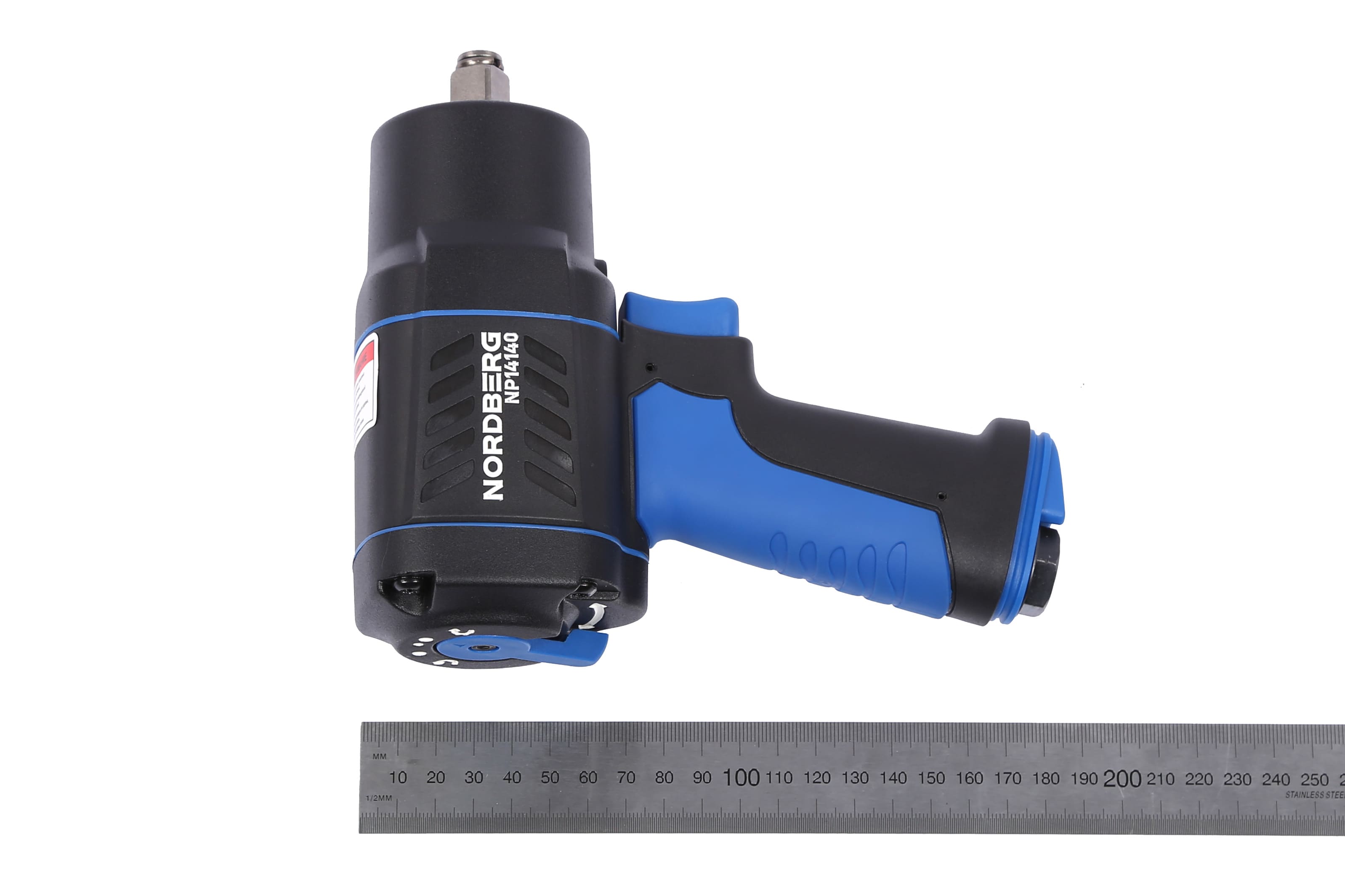 Пневмогайковерт ударный 1/2", 1550 Нм