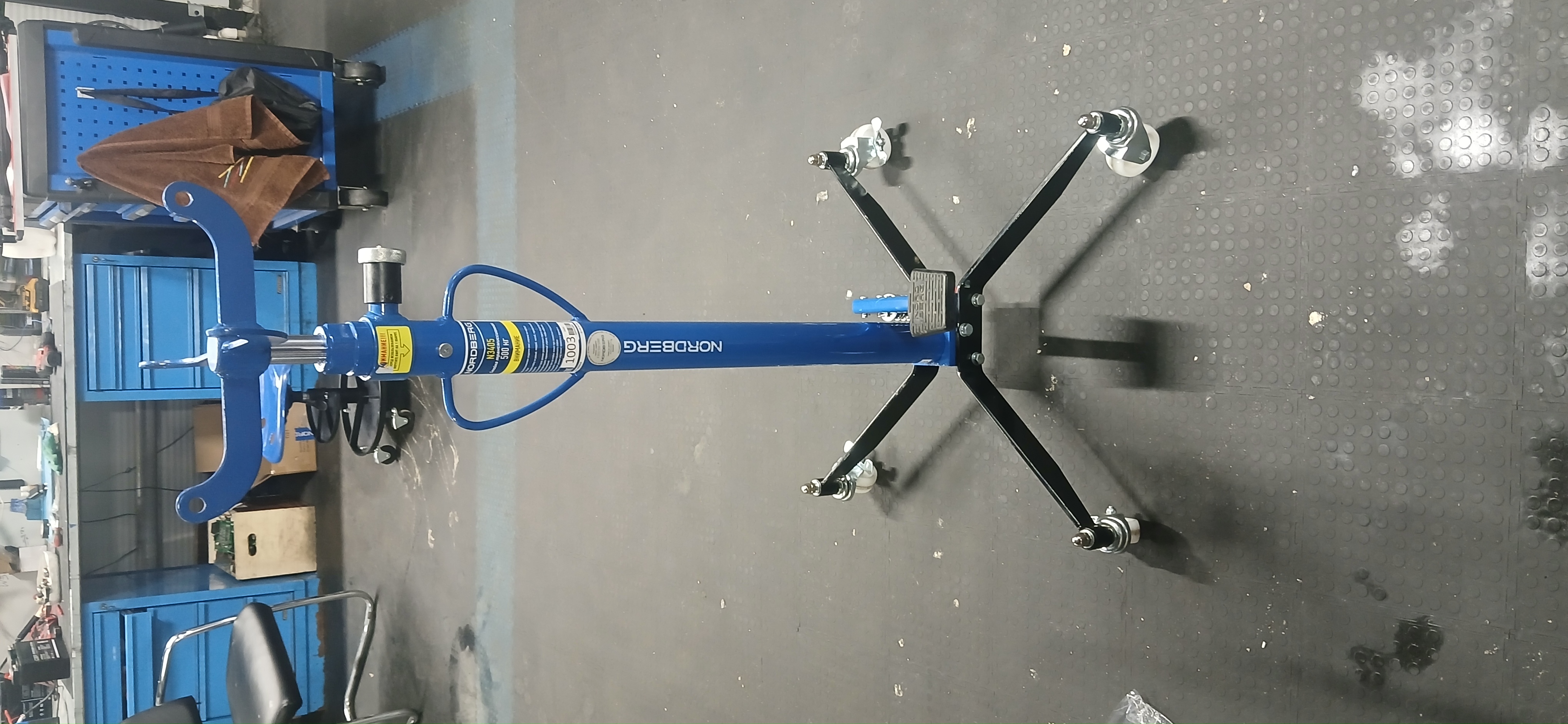 Стойка трансмиссионная, 0,5 т, синяя